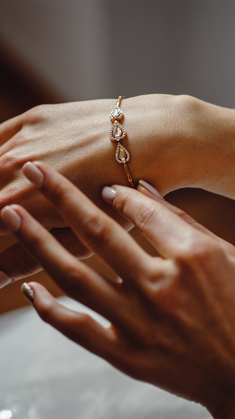 Bracelet